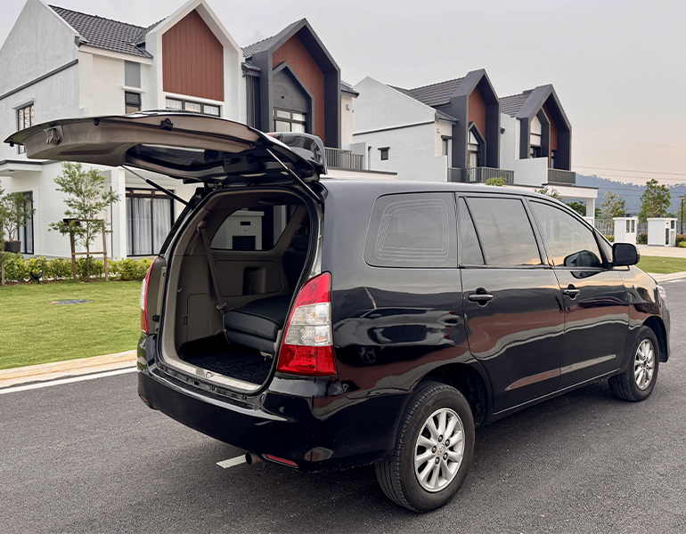 Innova Back